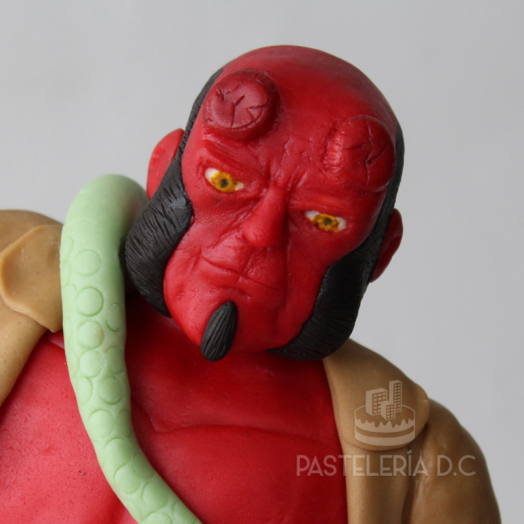 torta-hellboy-detalle10