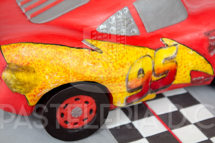 torta-rayo-mcqueen-detalle02